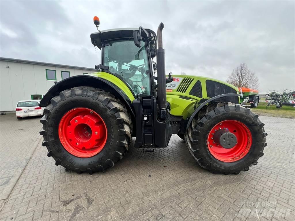 CLAAS Axion 930 Трактори