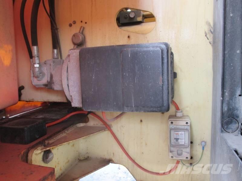 JLG 460 SJ Телескопични повдигачи
