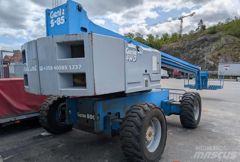 Genie S 85 4X4 Телескопични повдигачи

