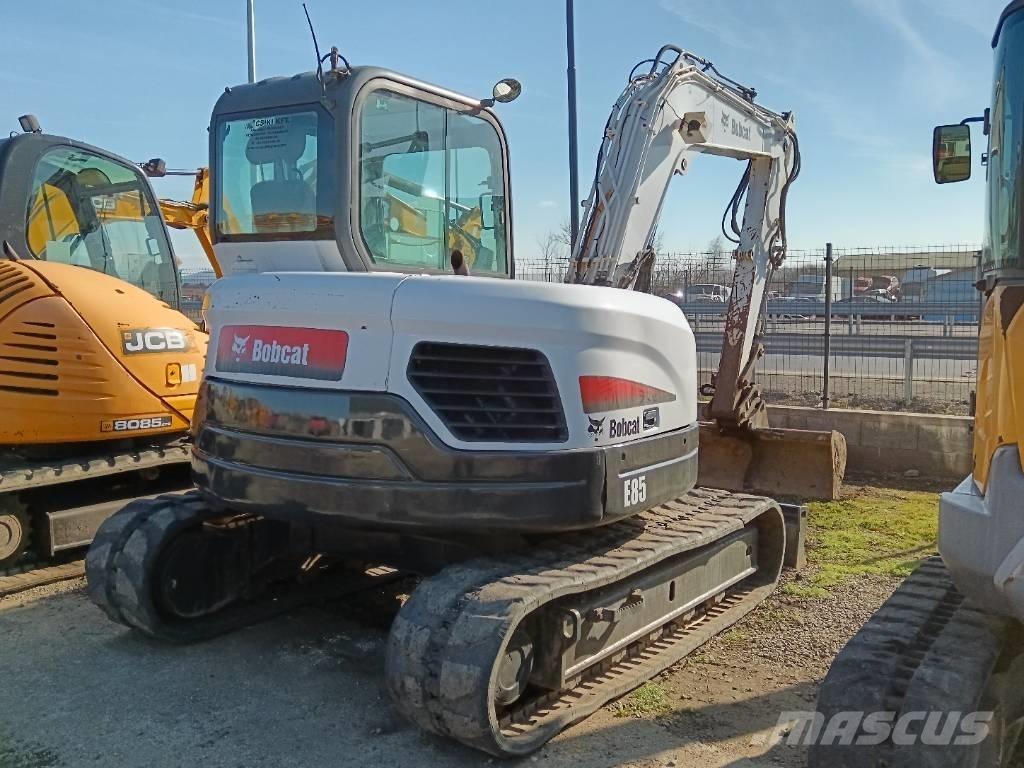 Bobcat E 80 EA Средни екскаватори 7т - 12т