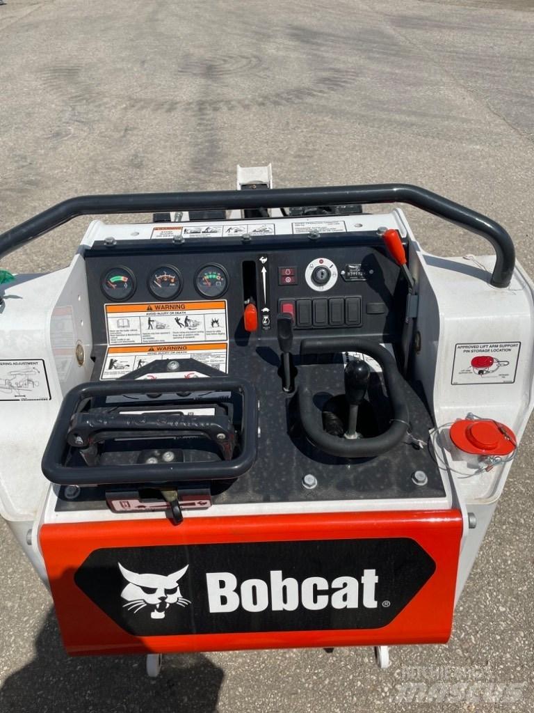 Bobcat MT 55 Верижен товарач