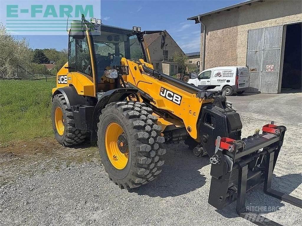 JCB tm 320 agri Колесни товарачи