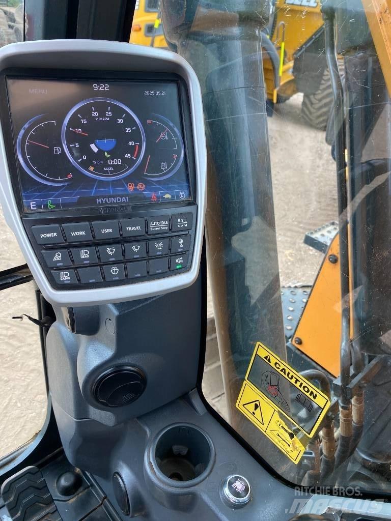Hyundai HX130 LCR Верижен екскаватор