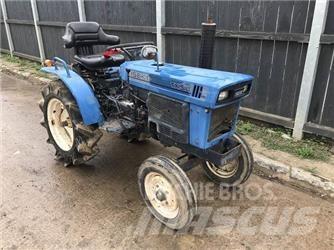 Iseki TX1510 Товарач със заден ексватор