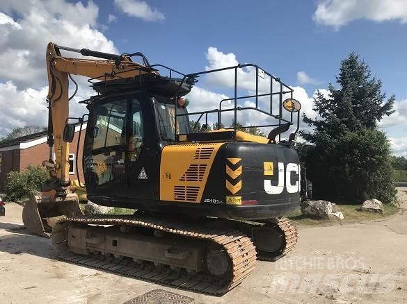 JCB JS131LC Верижен екскаватор
