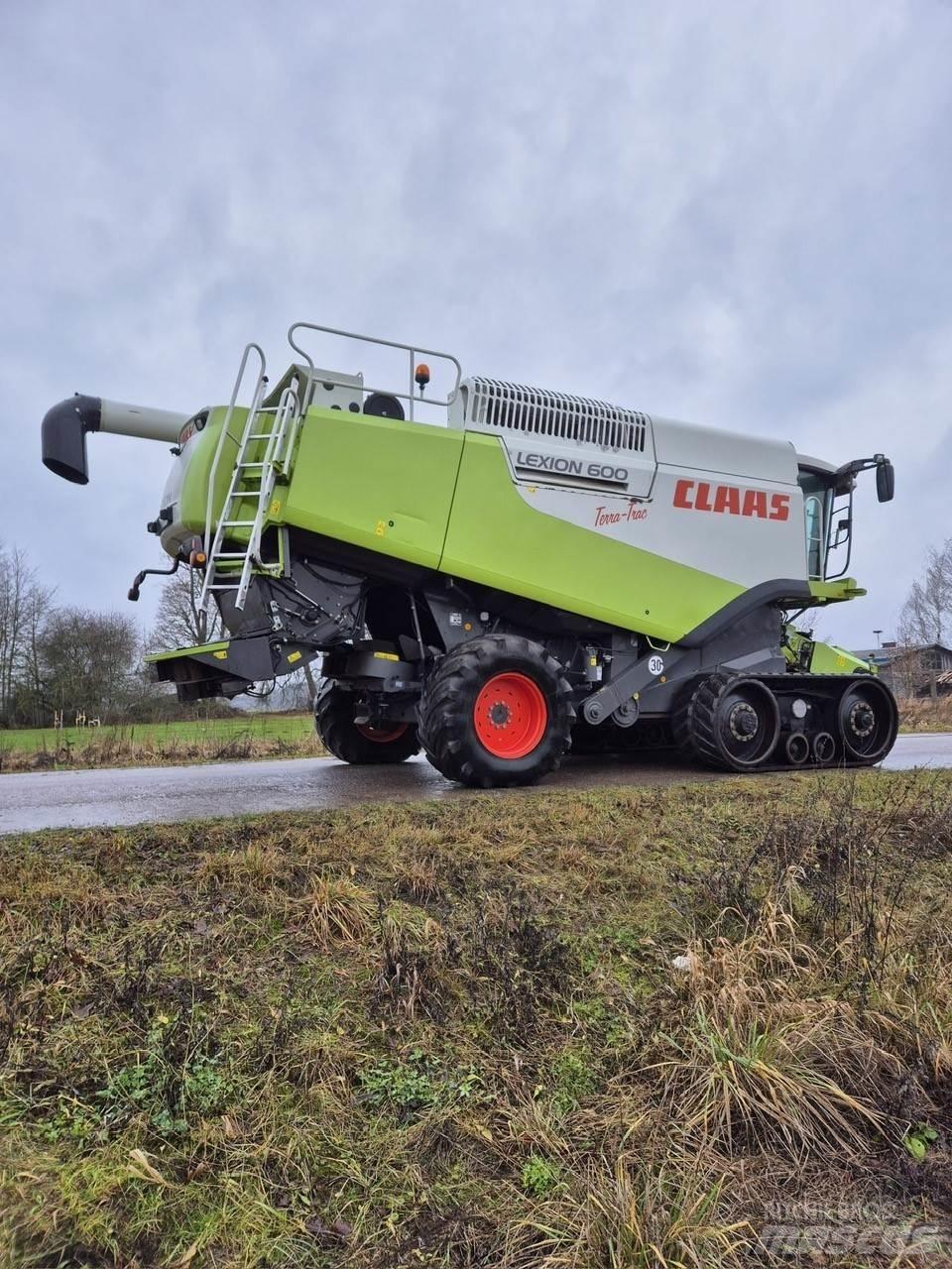 CLAAS LEXION 600 TT Комбайни