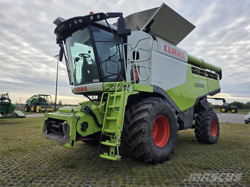 CLAAS Lexion 760 Комбайни