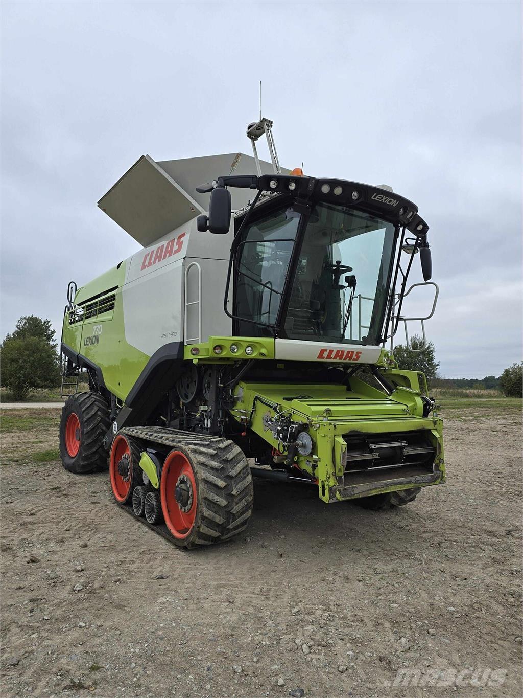 CLAAS Lexion 770TT Комбайни