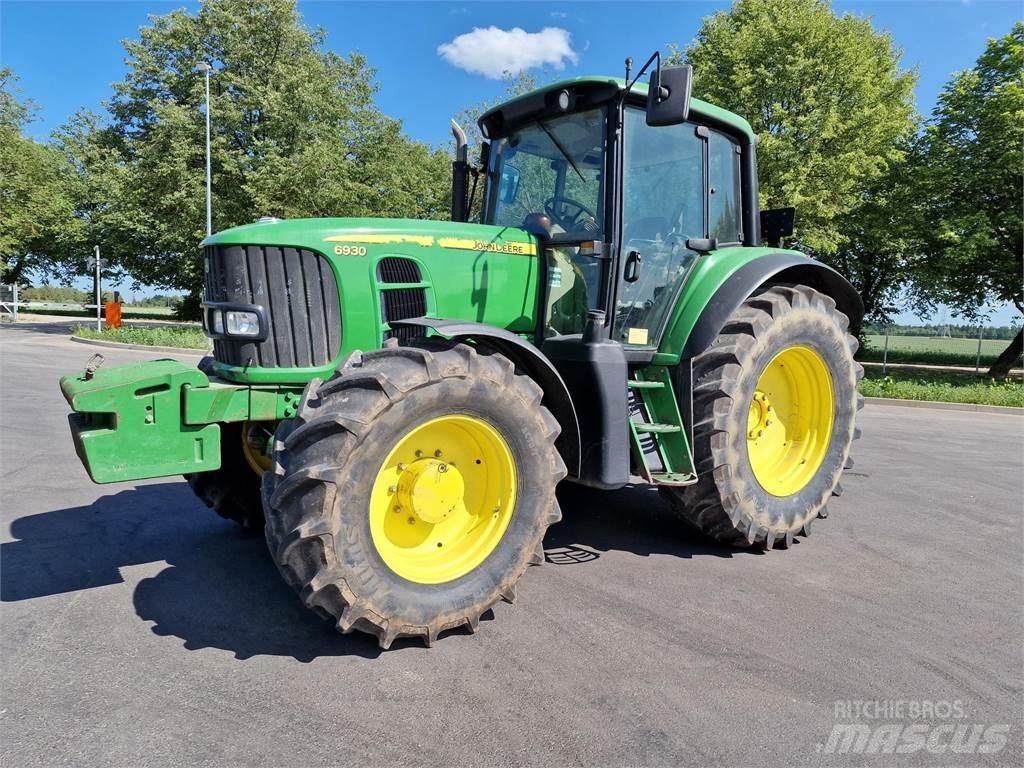 John Deere 6930 Трактори