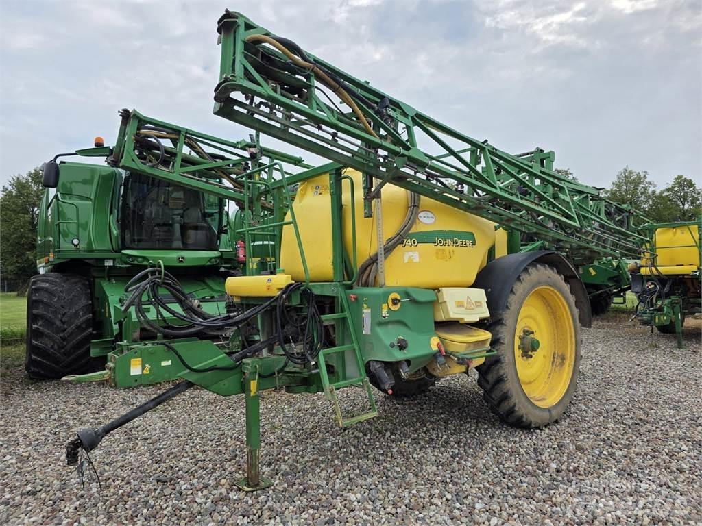 John Deere 740 Прикачни пръскачки
