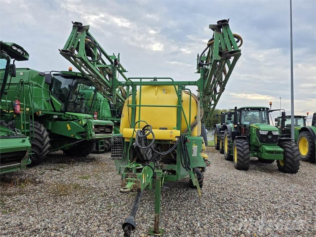 John Deere 740 Прикачни пръскачки
