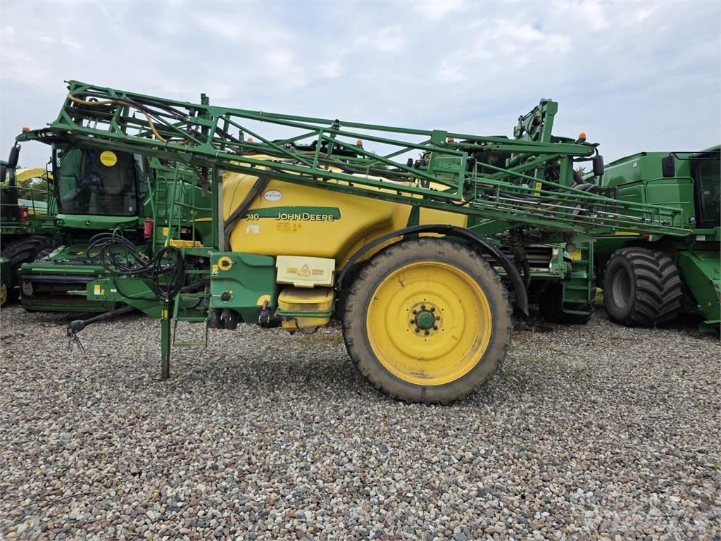 John Deere 740 Прикачни пръскачки
