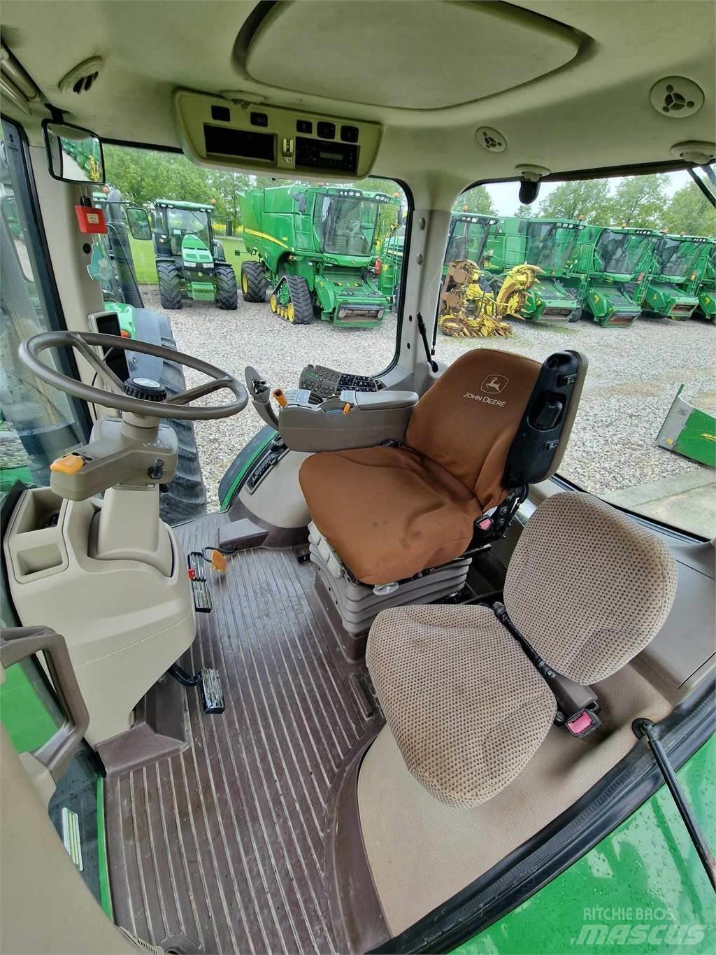 John Deere 8345R Трактори