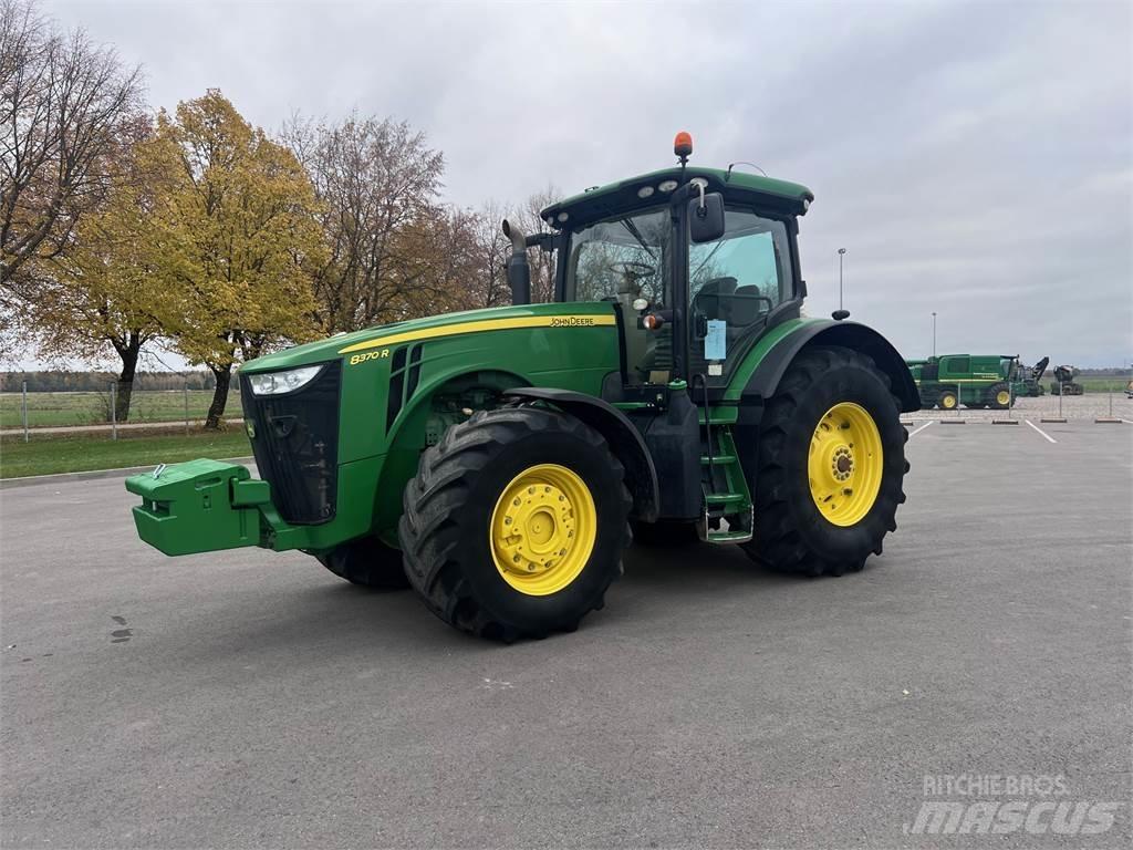 John Deere 8370R Трактори