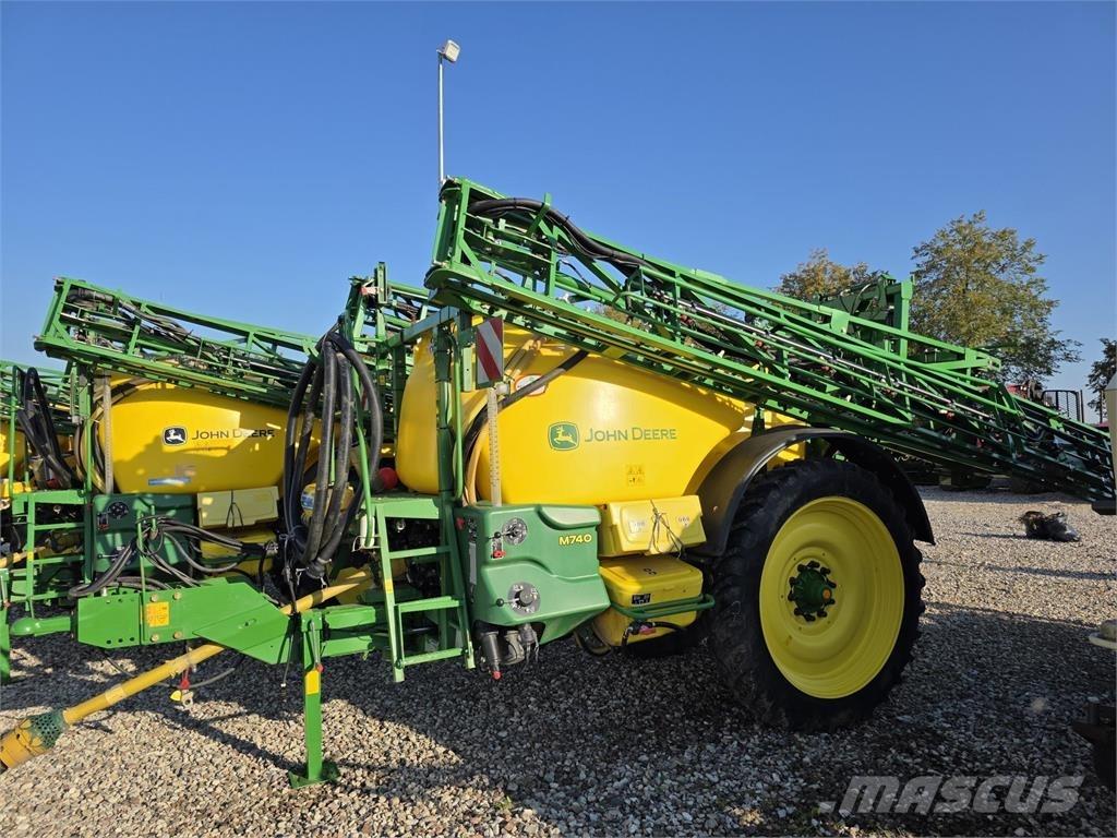 John Deere M740 Прикачни пръскачки
