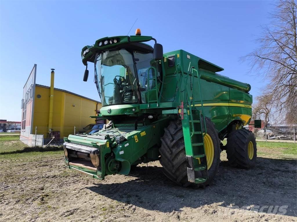 John Deere S685 Комбайни