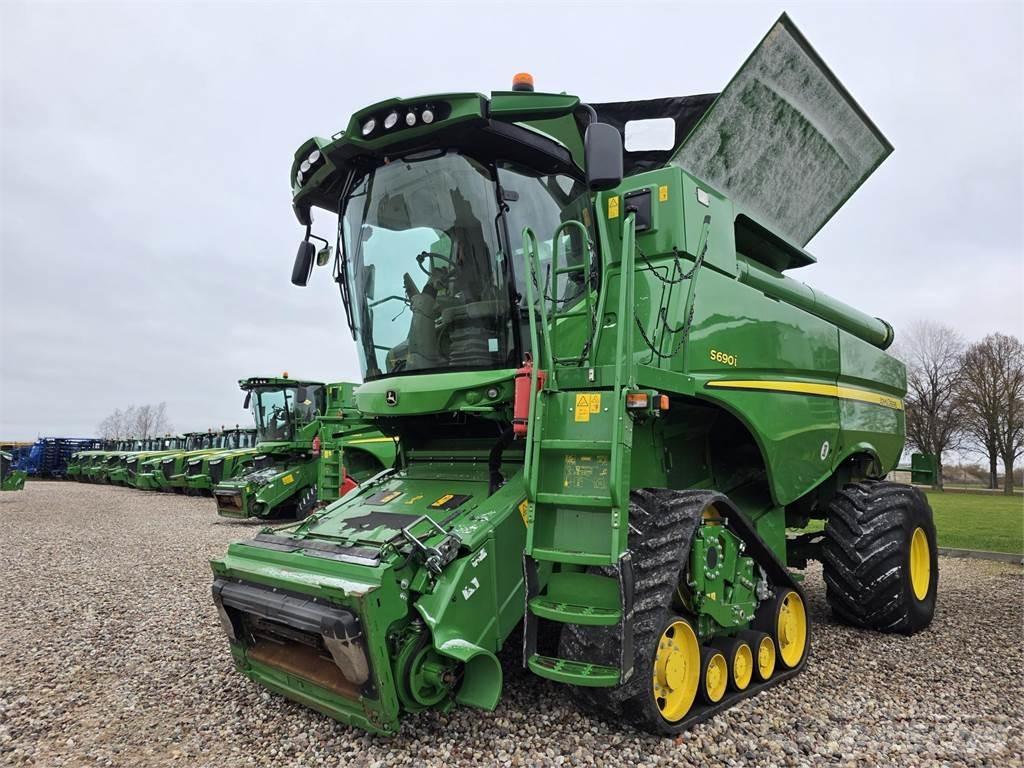 John Deere S690 Комбайни