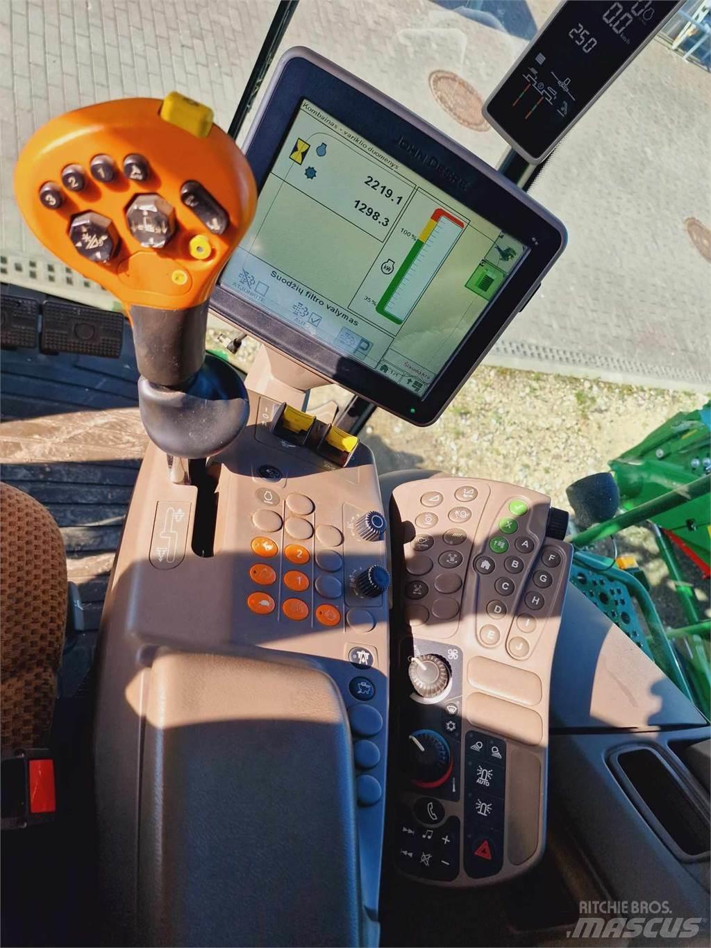 John Deere T660 Комбайни