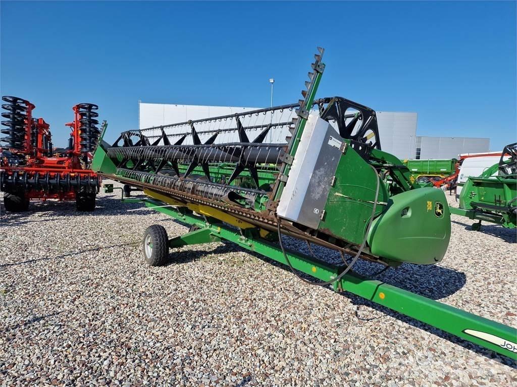 John Deere T670 Комбайни