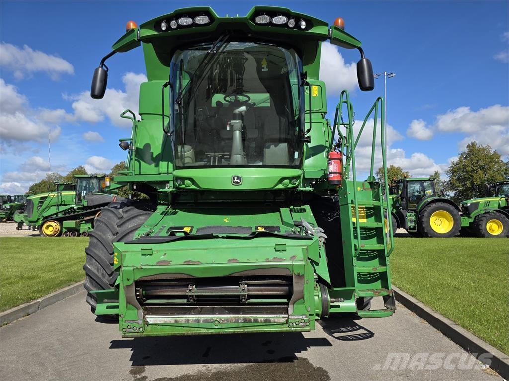 John Deere T670 Комбайни