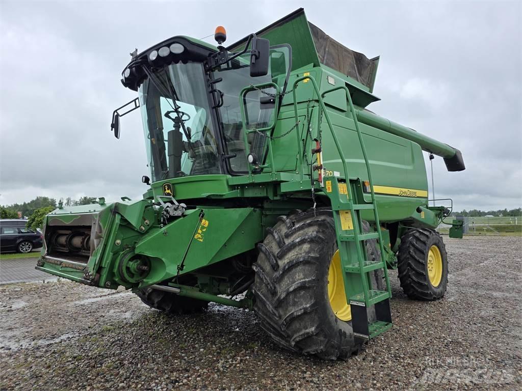 John Deere T670 Комбайни