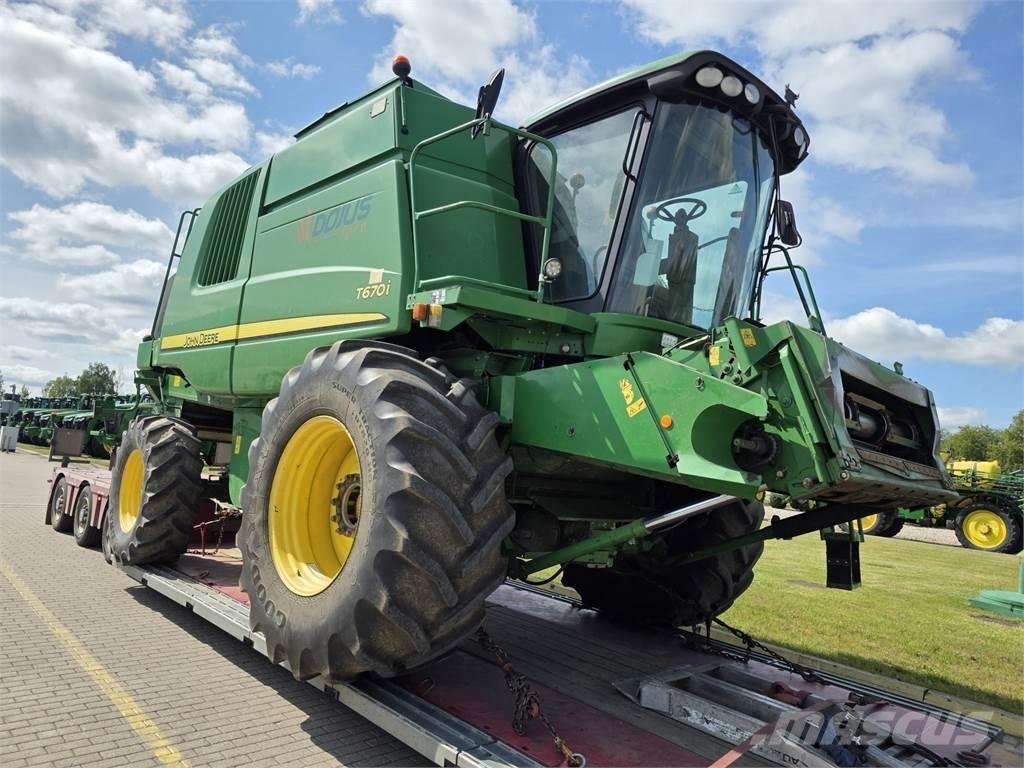 John Deere T670 Комбайни