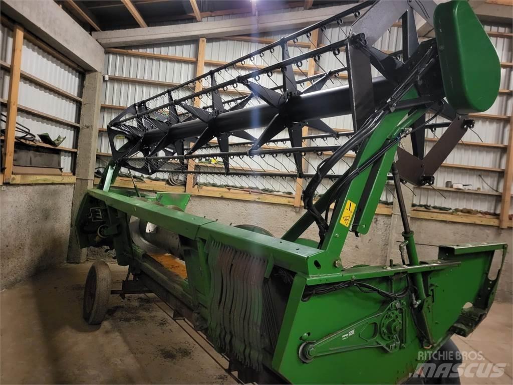 John Deere W540 Комбайни