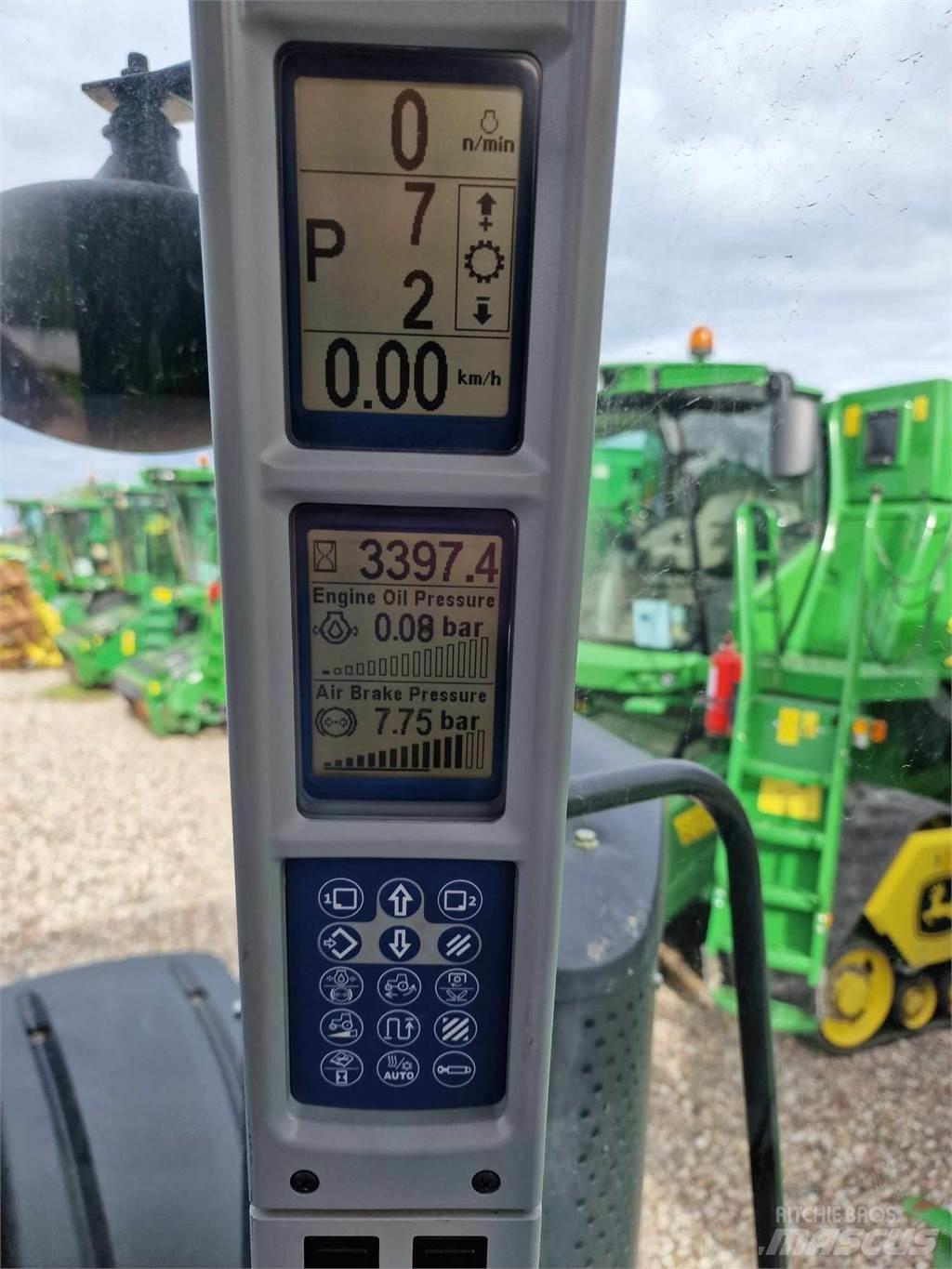 New Holland T8.410 Трактори