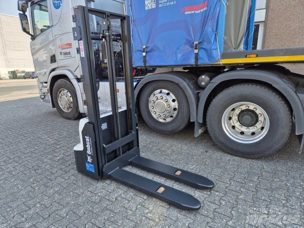 Bobcat LSM12N Колички високоповдигачи с теглич