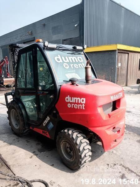 Manitou MC25-4 Камиони за херавни местности