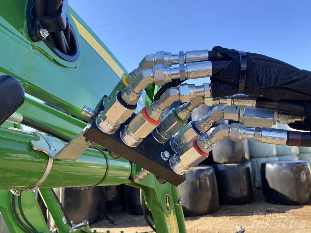 John Deere 6120M Трактори