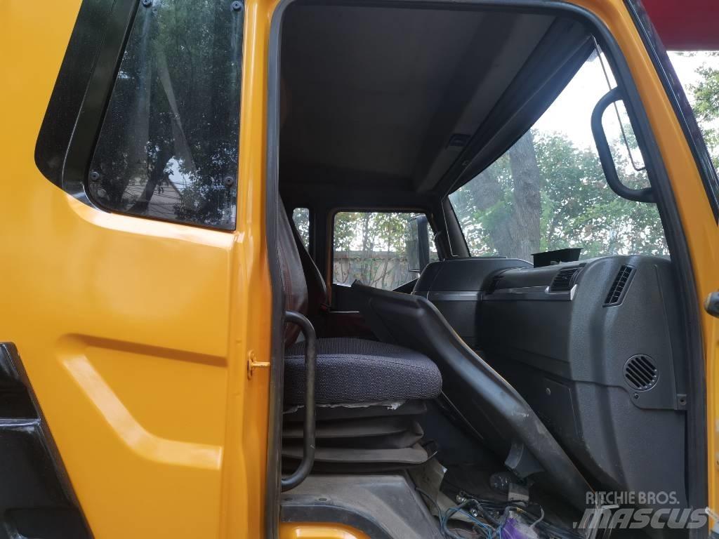 Sany STC 1250 Всъдеходни кранове