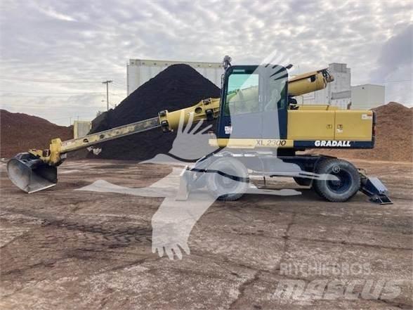 Gradall XL2300 Колесни екскаватори