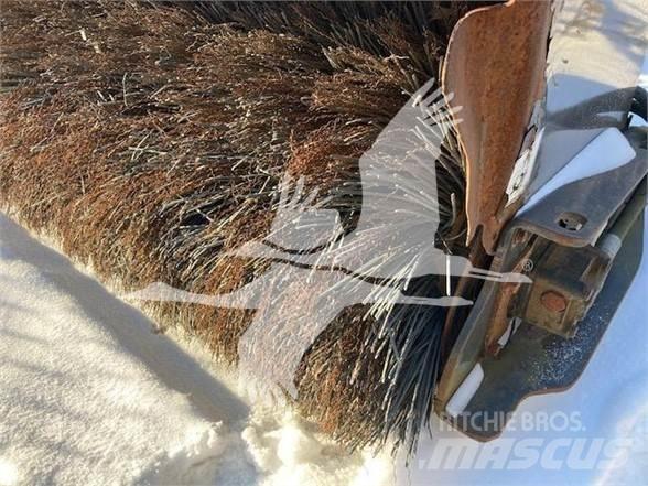 Sweepster 8' Други компоненти