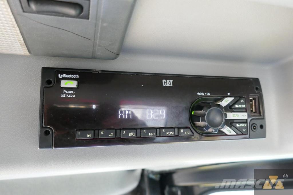 CAT D8T Верижни булдозери
