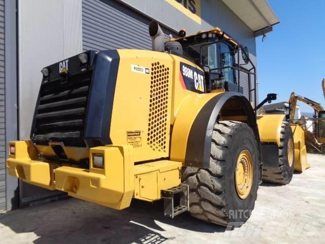 CAT 980M Колесни товарачи