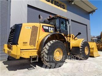 CAT 980M Колесни товарачи