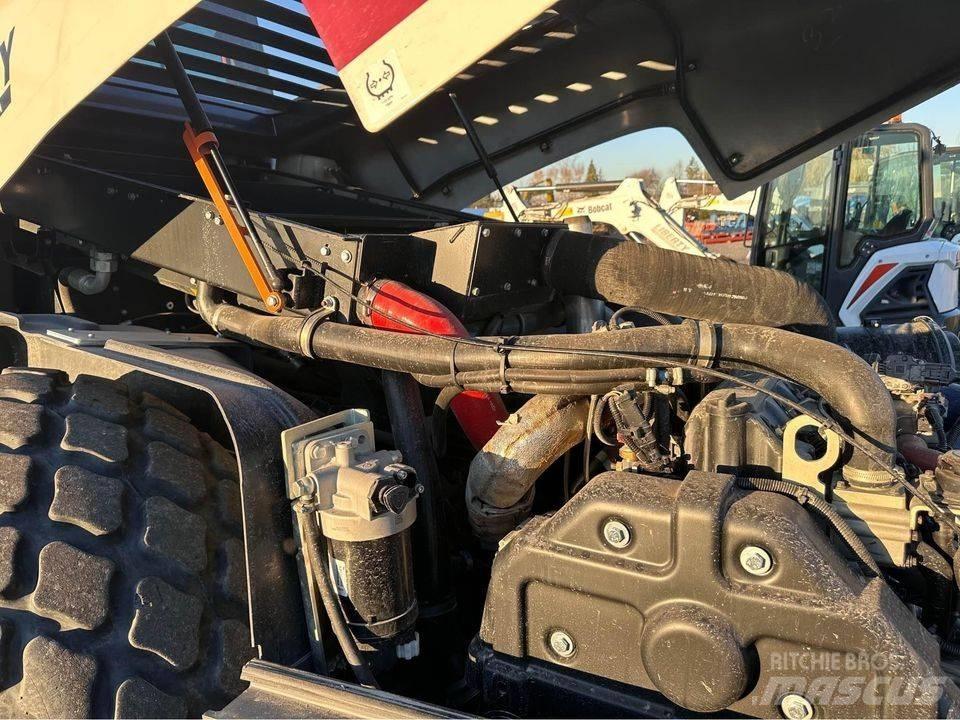 Dynapac CA 2500 D Еднобарабанни ролки
