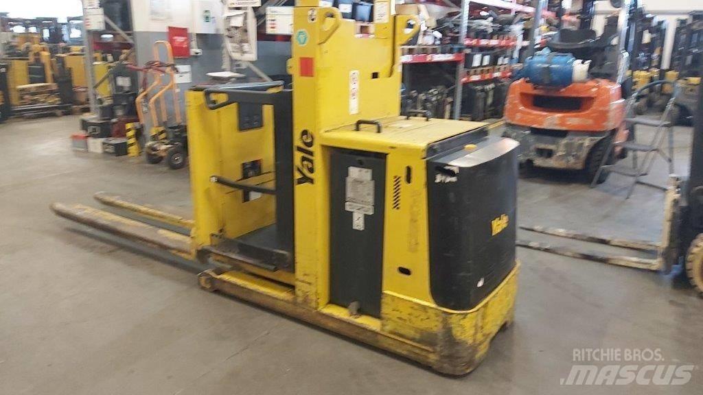 Yale MO10E Машини за комисиониране нископовдигачи