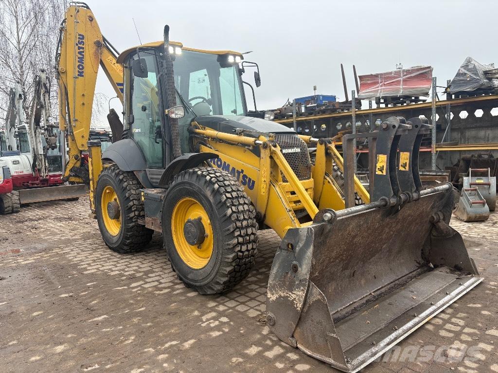 Komatsu WB 97 S Товарач със заден ексватор