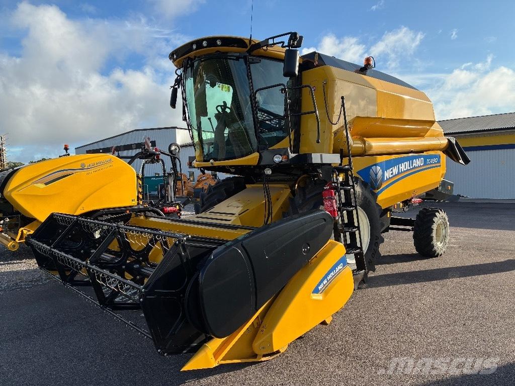 New Holland Tc 4.90 Комбайни