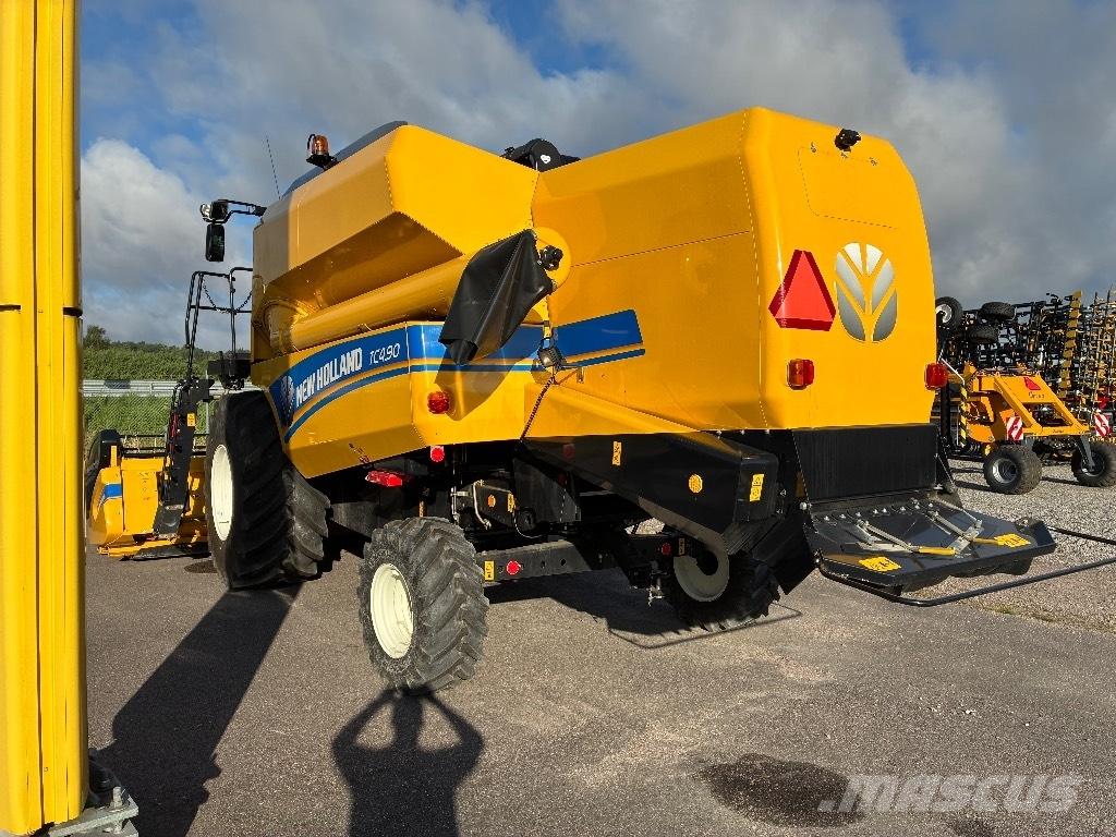 New Holland Tc 4.90 Комбайни