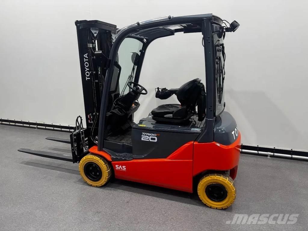 Toyota 8 FBM 20 T Електрически вилични кари-повдигачи