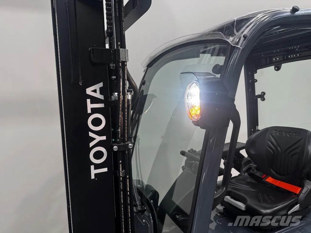 Toyota 8 FBM 20 T Електрически вилични кари-повдигачи
