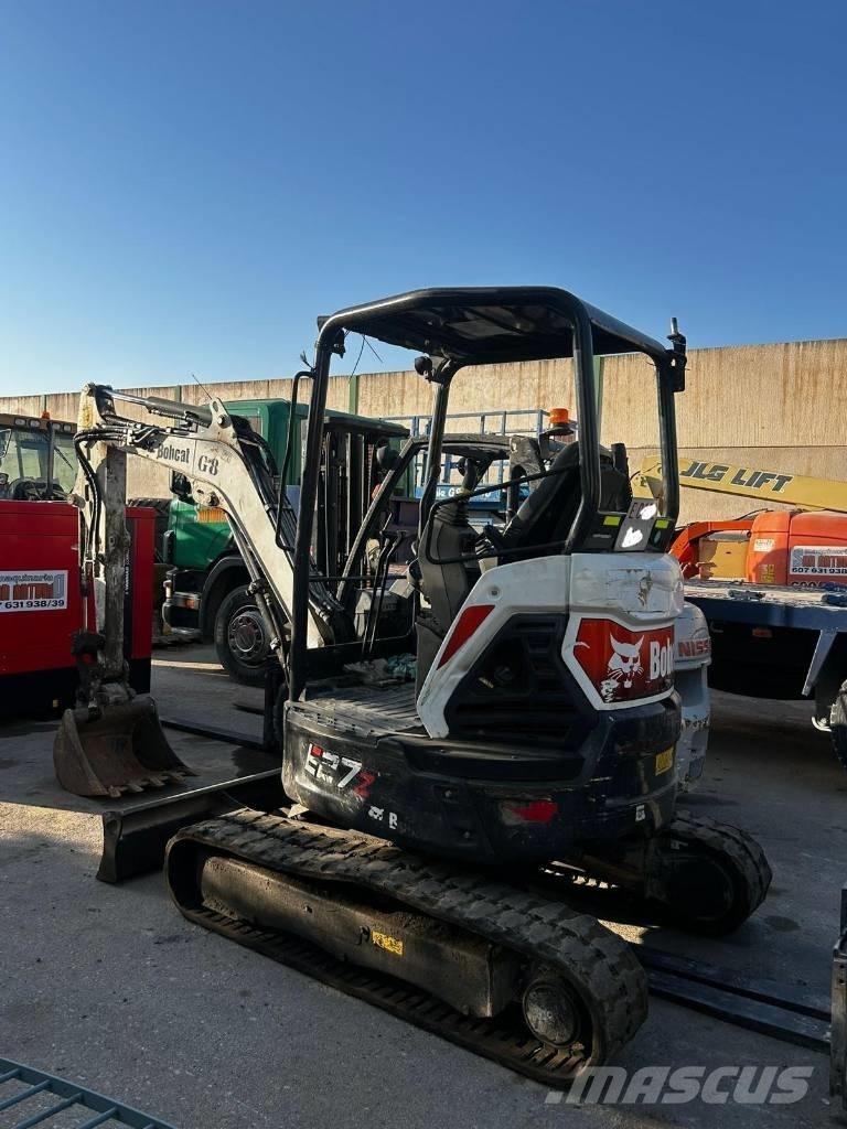 Bobcat E 27z Мини екскаватори < 7 т