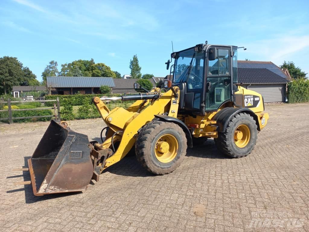 CAT 908 H Колесни товарачи