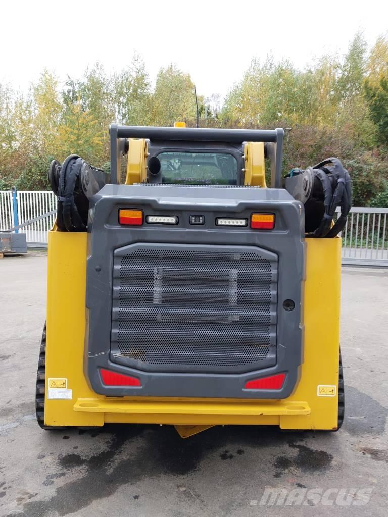 XCMG XC7-TV12 Верижен товарач