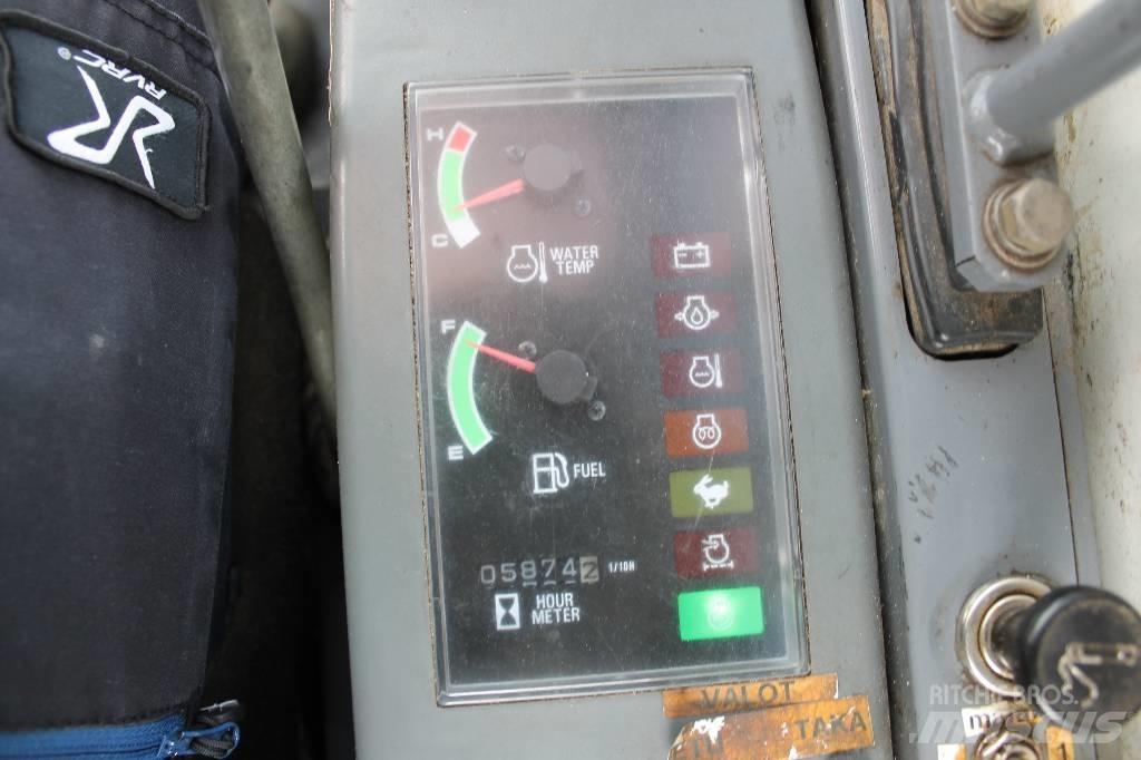 Takeuchi TB180FR Средни екскаватори 7т - 12т
