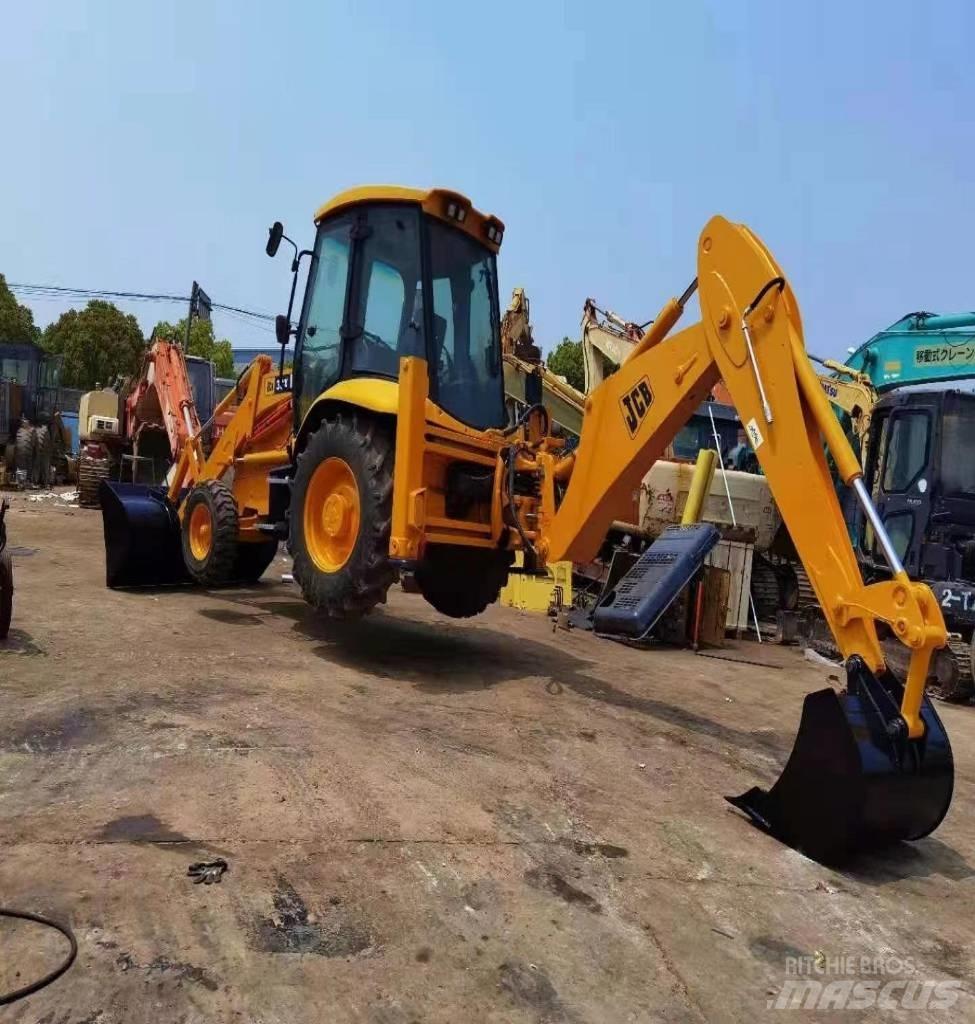 JCB 3 CX Товарач със заден ексватор