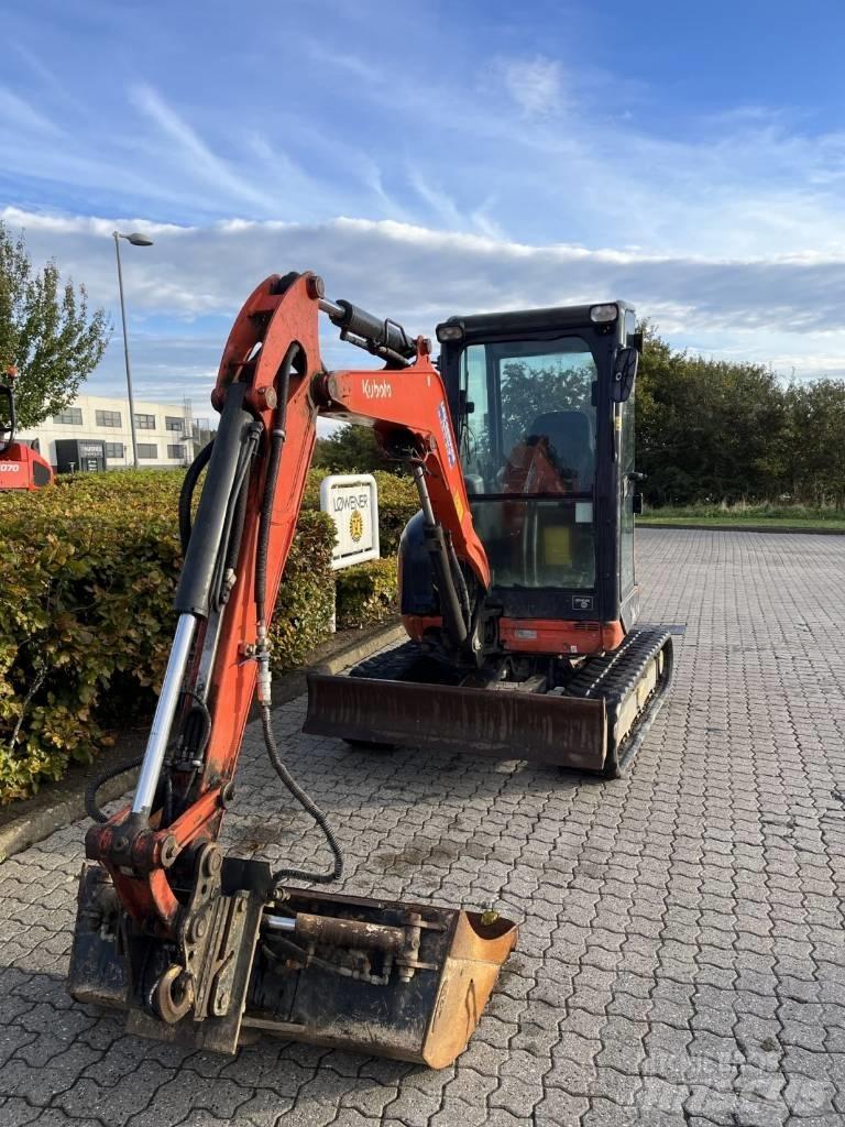 Kubota U27-4 GL HI Мини екскаватори < 7 т